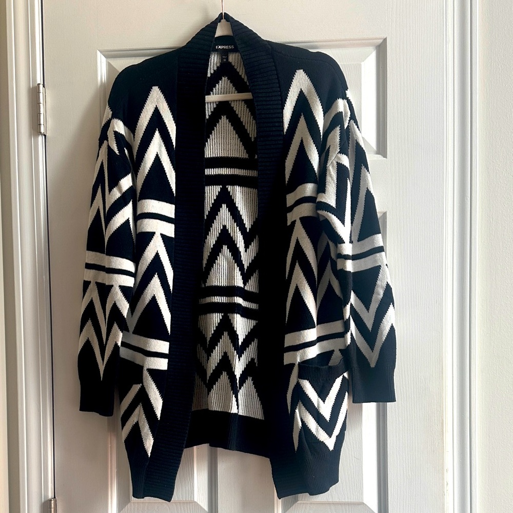 Express Black White Geometric Open Front Cardigan Sweater Size XS